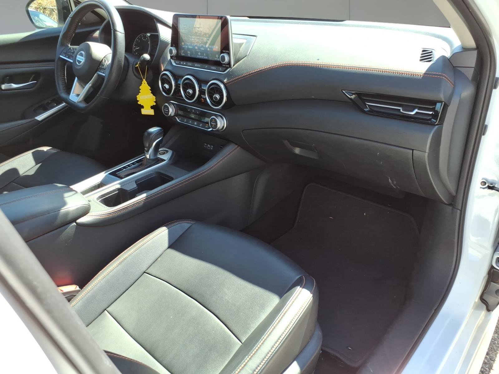 Used 2023 Nissan Sentra SR w/ SR Premium Package FWD image 8