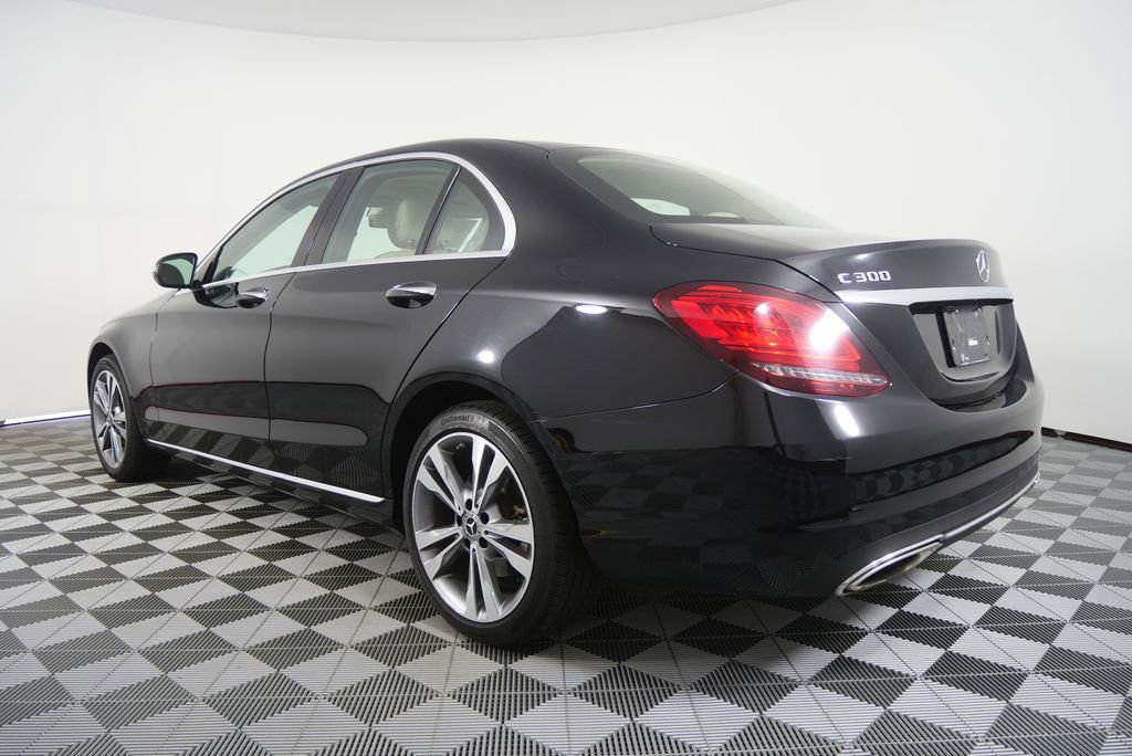 Used 2019 Mercedes-Benz C 300 4MATIC Sedan image 5