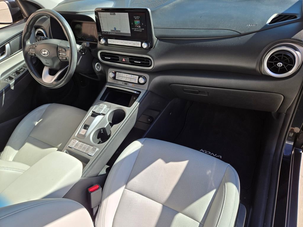 Used 2022 Hyundai Kona Limited image 19