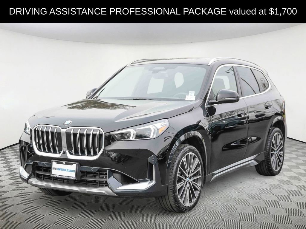 Used 2025 BMW X1 xDrive28i w/ Technology Package image 3