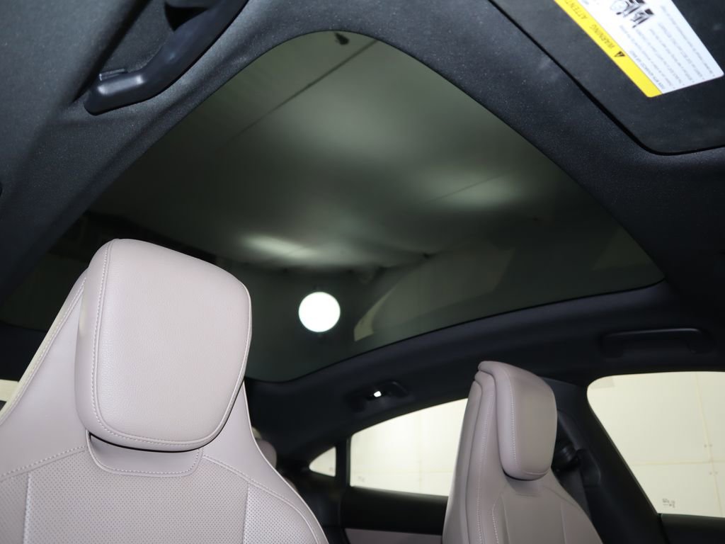 Used 2021 Porsche Taycan image 19