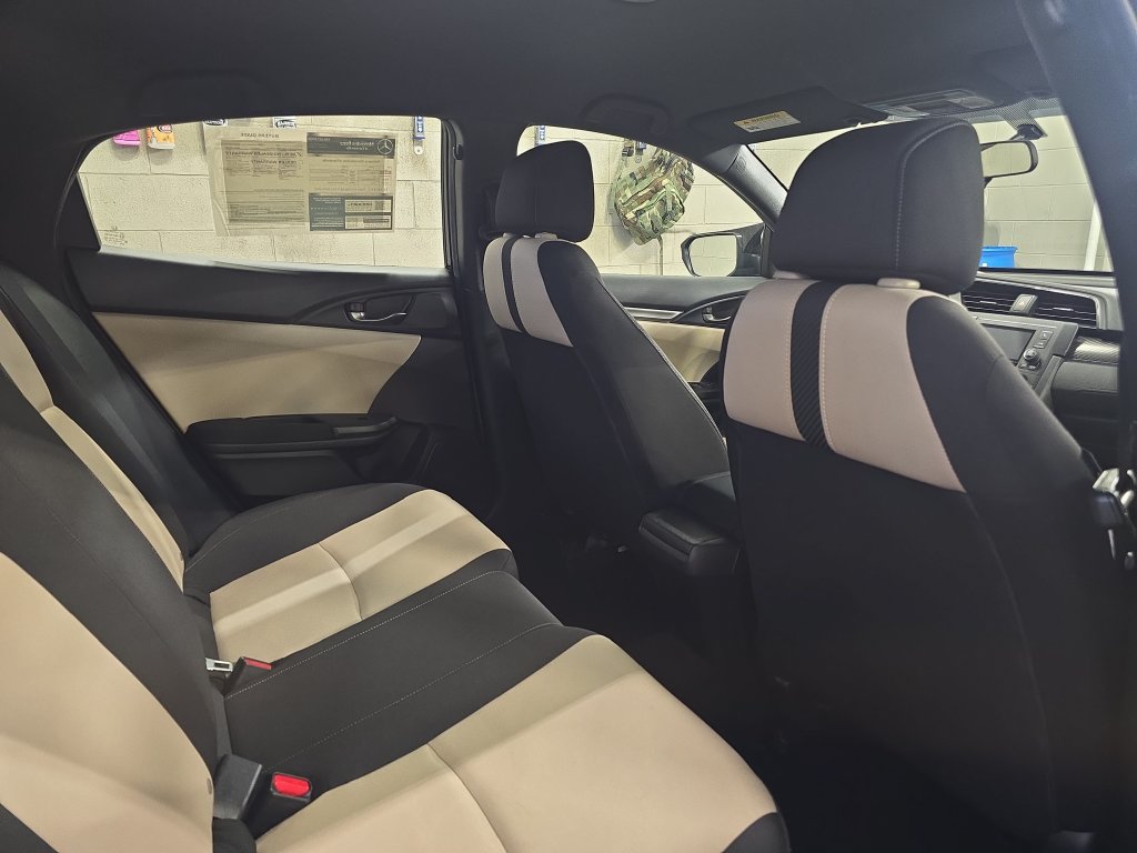 Used 2018 Honda Civic Sport image 11