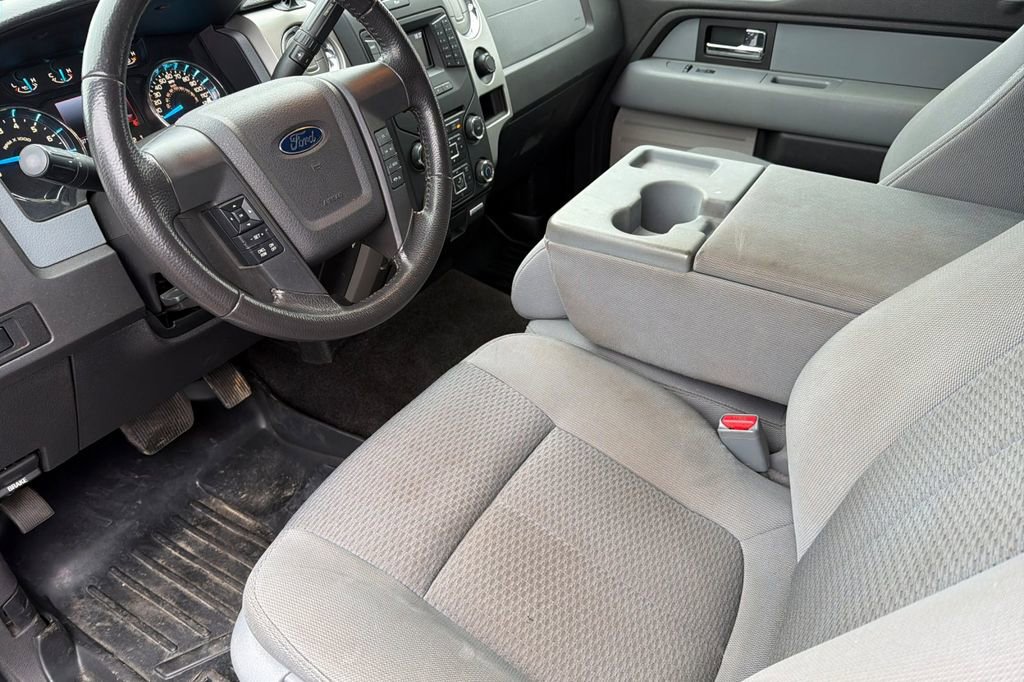 Used 2014 Ford F150 XLT w/ XLT Chrome Package image 9