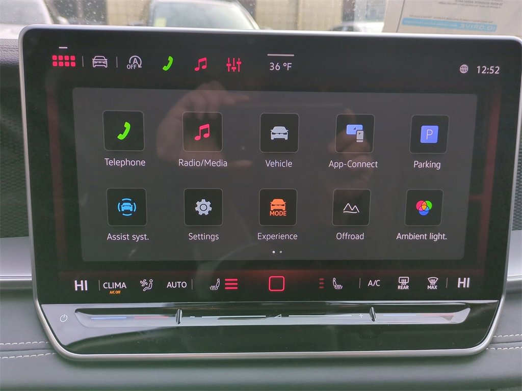 New 2026 Volkswagen Tiguan SE image 41