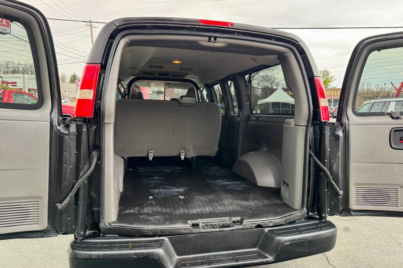 Used 2014 Chevrolet Express 2500 LS RWD image 18