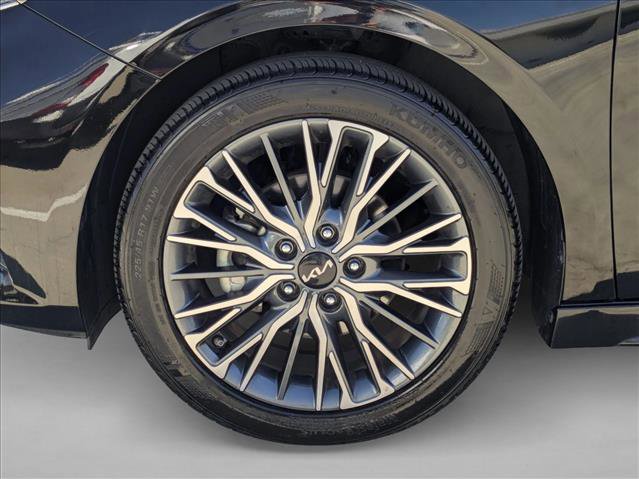 Used 2023 Kia Forte GT-Line image 24