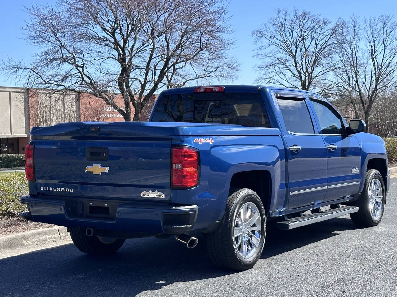 Used 2015 Chevrolet Silverado 1500 High Country w/ High Country Premium Package AWD/4WD image 7