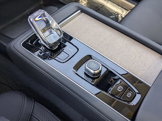 Certified 2026 Volvo XC90 B5 Plus w/ Protection Package image 11