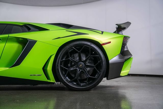 Used 2016 Lamborghini Aventador LP 750-4 Superveloce AWD/4WD image 13