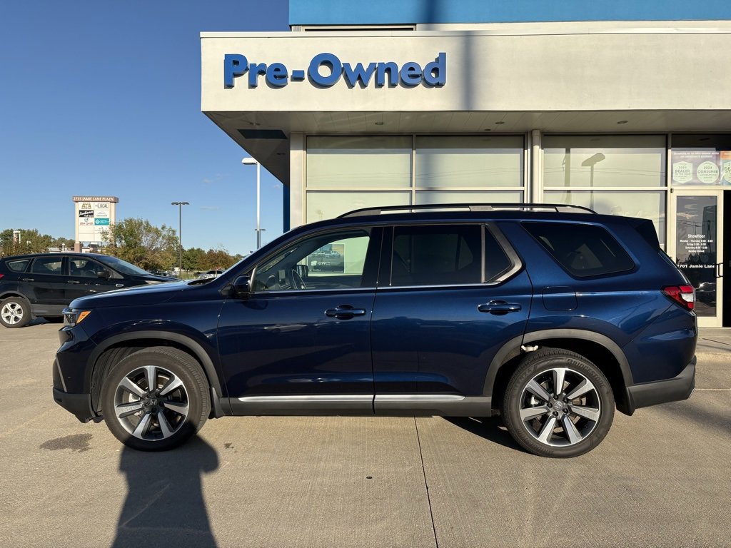 Used 2025 Honda Pilot Elite image 7