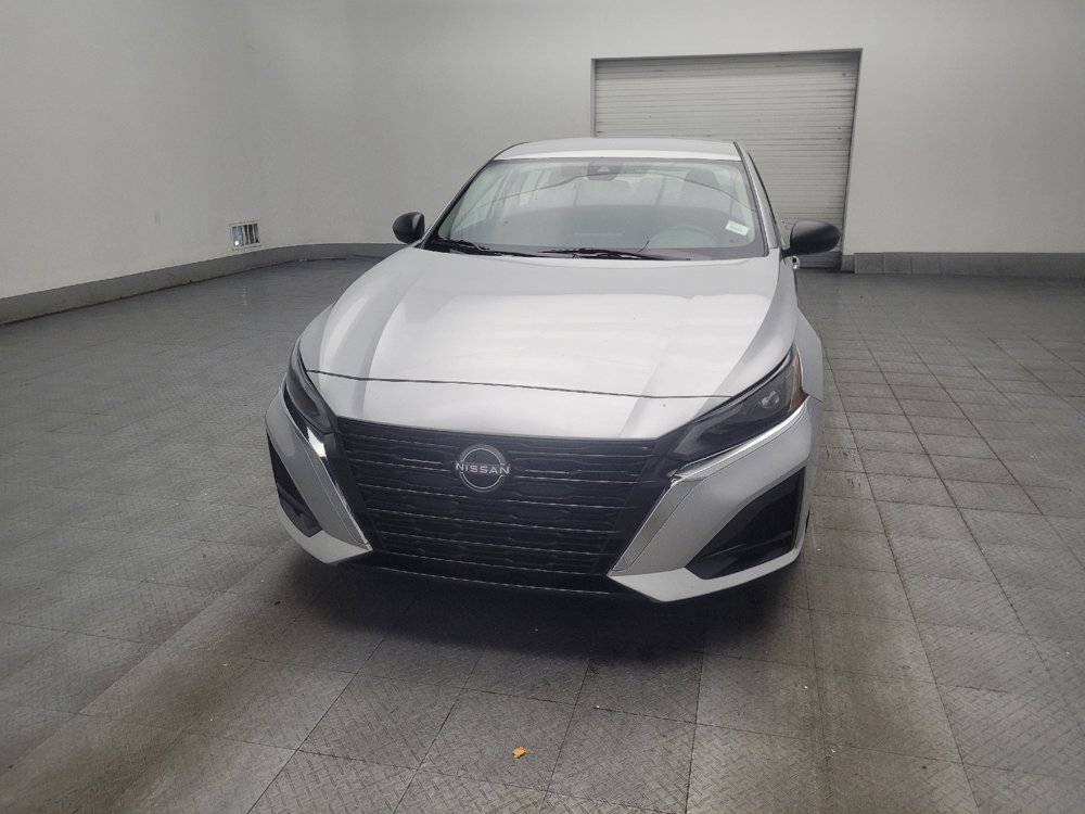 Used 2024 Nissan Altima 2.5 SV FWD image 15