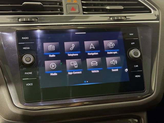 Used 2024 Volkswagen Tiguan SEL R-Line image 18