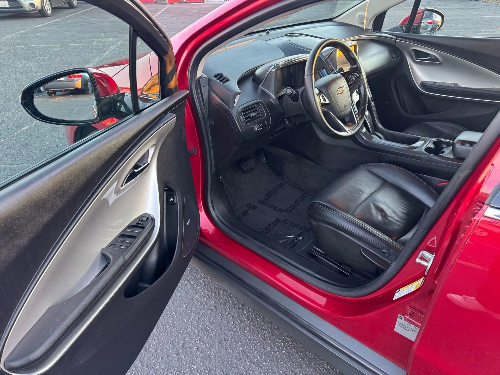 Used 2013 Chevrolet Volt Premium w/ Premium Trim Package image 15