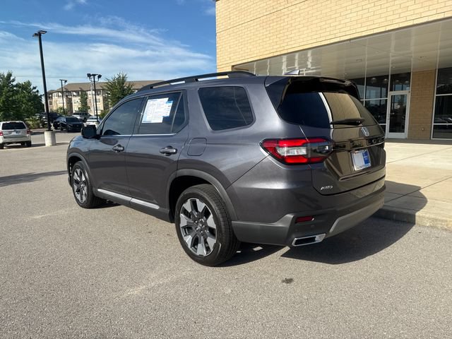 Certified 2023 Honda Pilot Elite image 2