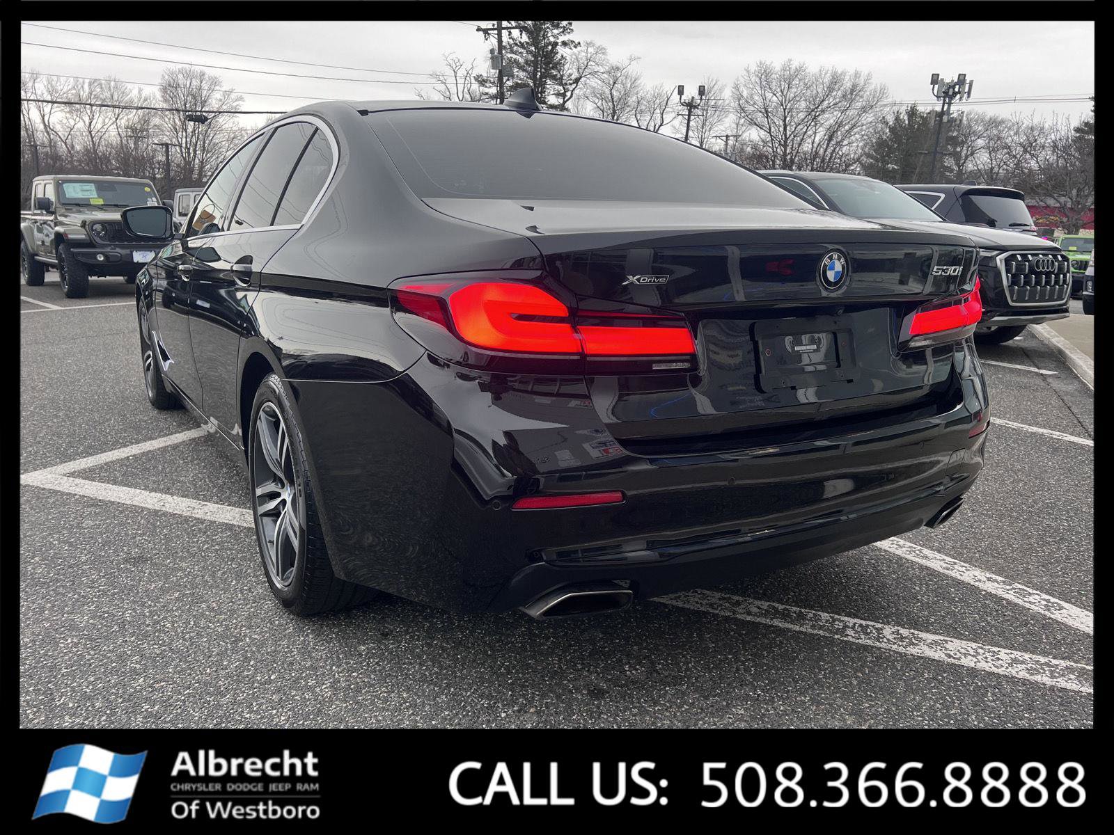 Used 2021 BMW 530i xDrive w/ Premium Package image 3