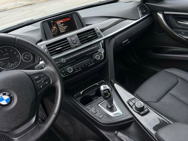 Used 2016 BMW 320i Sedan RWD image 36