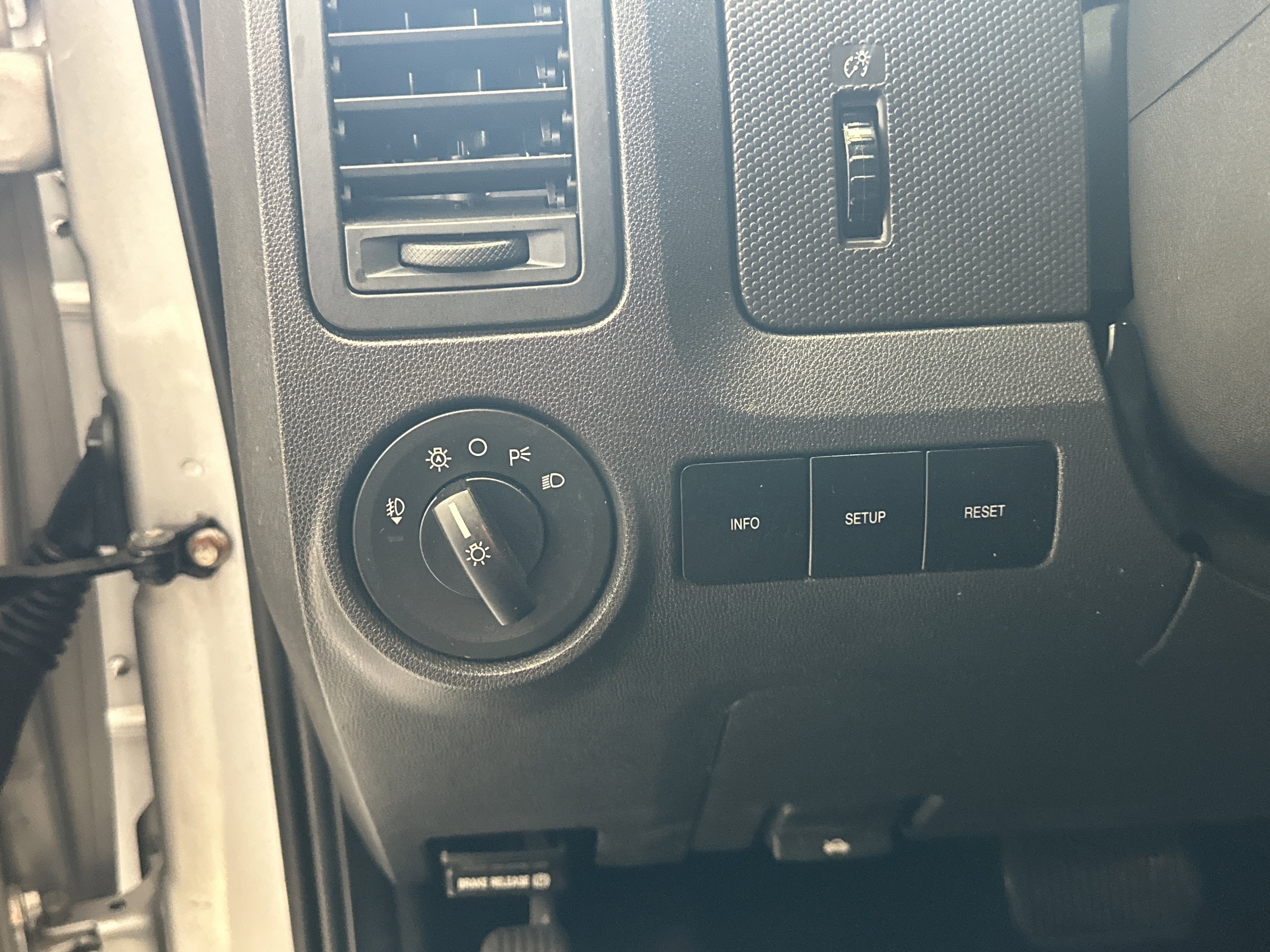 Used 2009 Ford Escape XLT FWD image 20