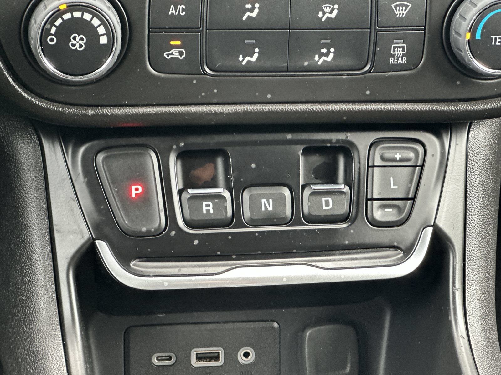 Used 2020 GMC Terrain SLE FWD image 30