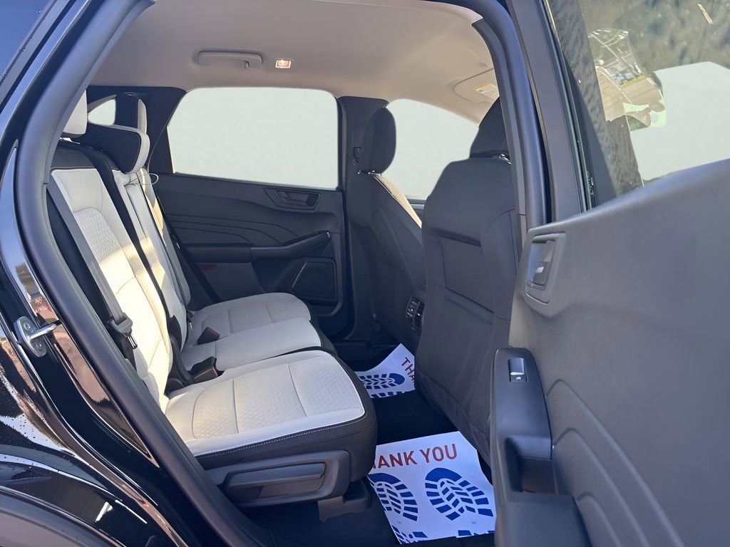 New 2026 Ford Escape Active w/ Cold Weather Package image 16