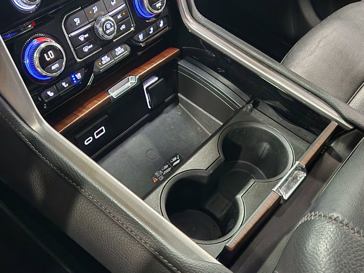 Used 2022 GMC Yukon Denali image 41