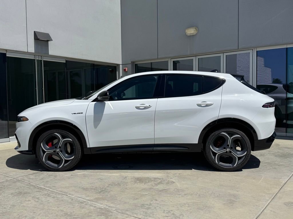 New 2026 Alfa Romeo Tonale Veloce w/ Quick Order Package 23H Volce image 4