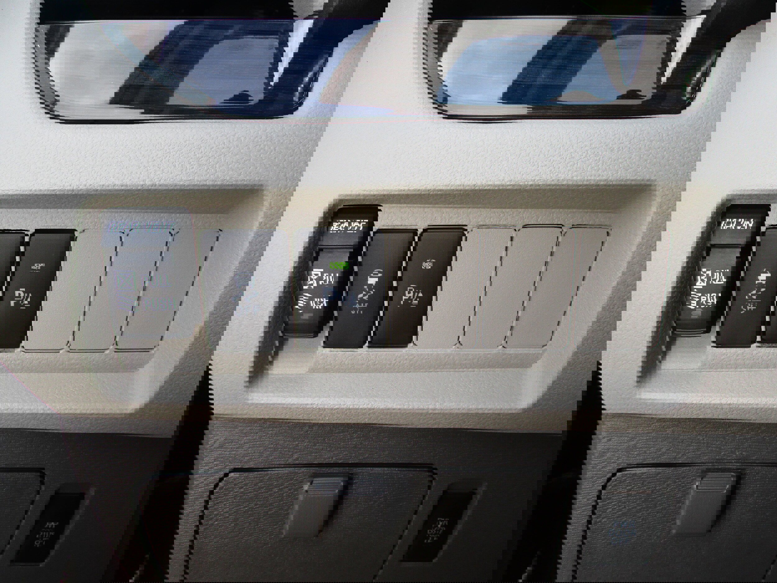 Used 2018 Toyota Sienna XLE Premium image 27