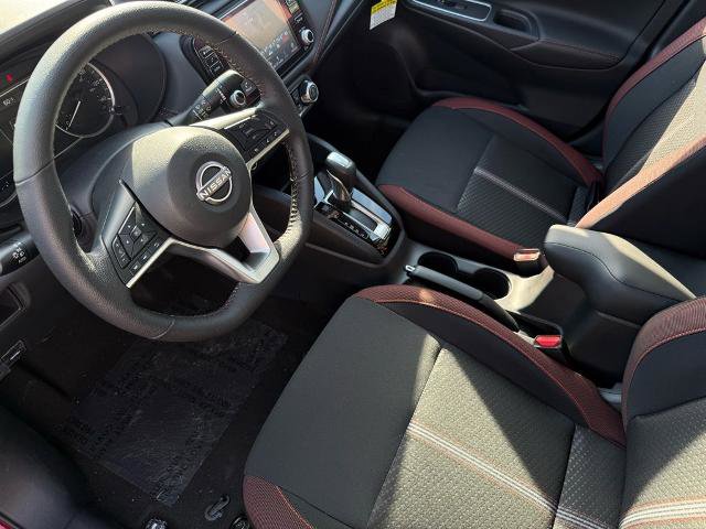 New 2025 Nissan Versa SR w/ Trunk Package image 16
