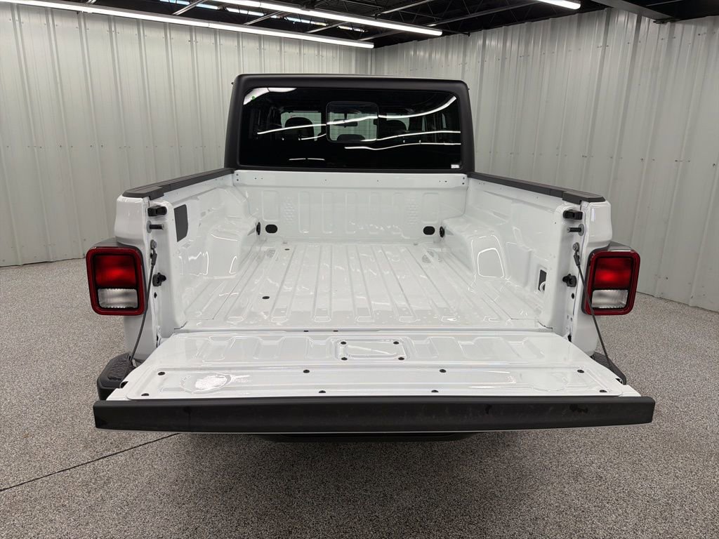 New 2026 Jeep Gladiator Sport image 9