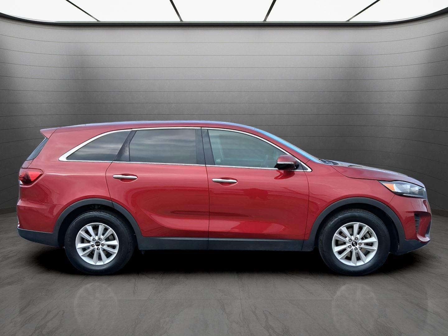 Used 2020 Kia Sorento LX image 6