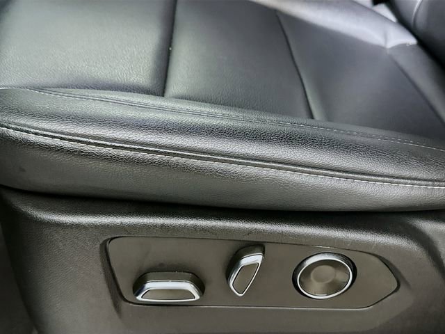 Used 2024 Cadillac Escalade ESV Luxury w/ LPO, Floor Liner Package image 21