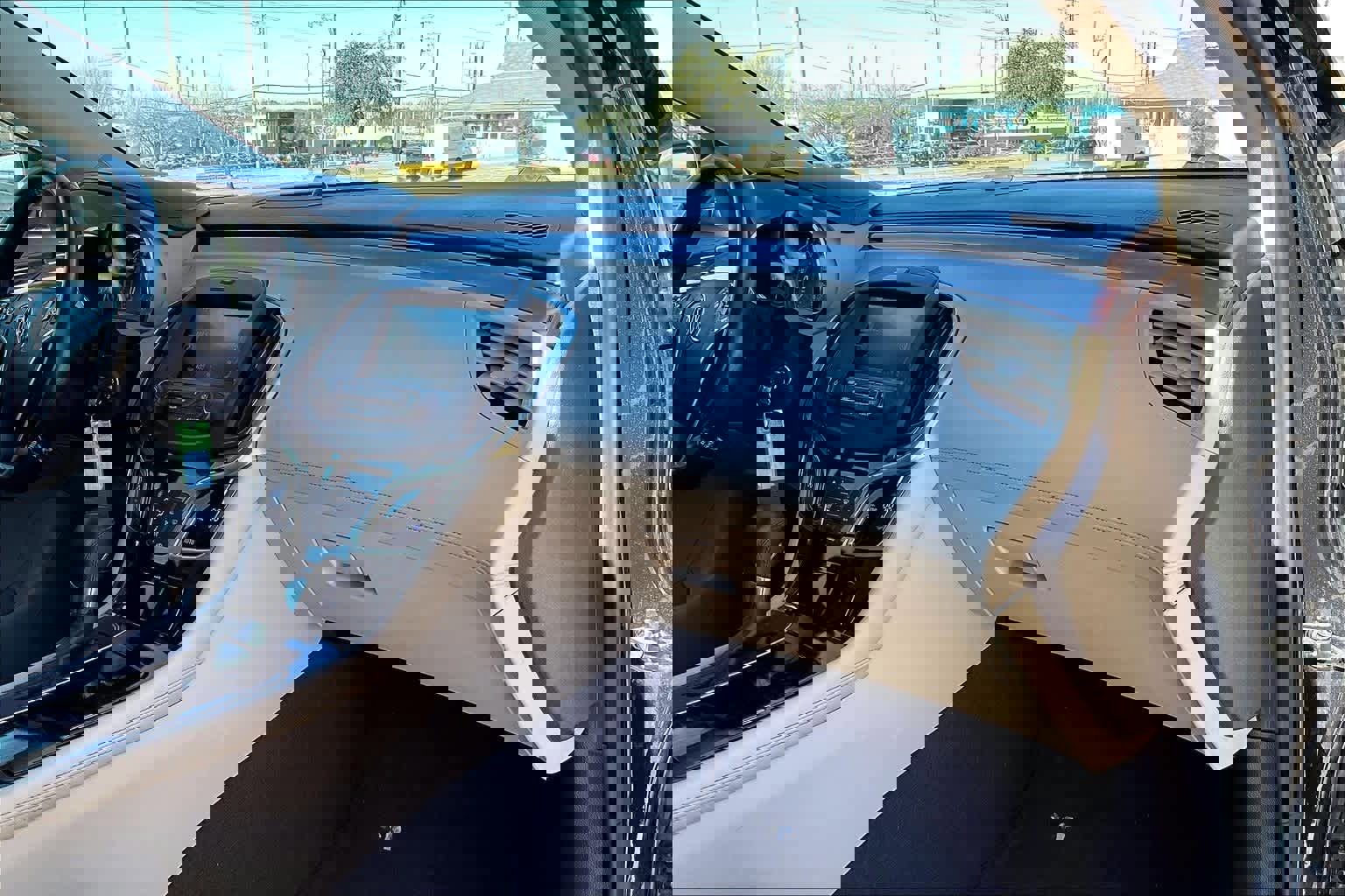 Used 2015 Buick LaCrosse image 22