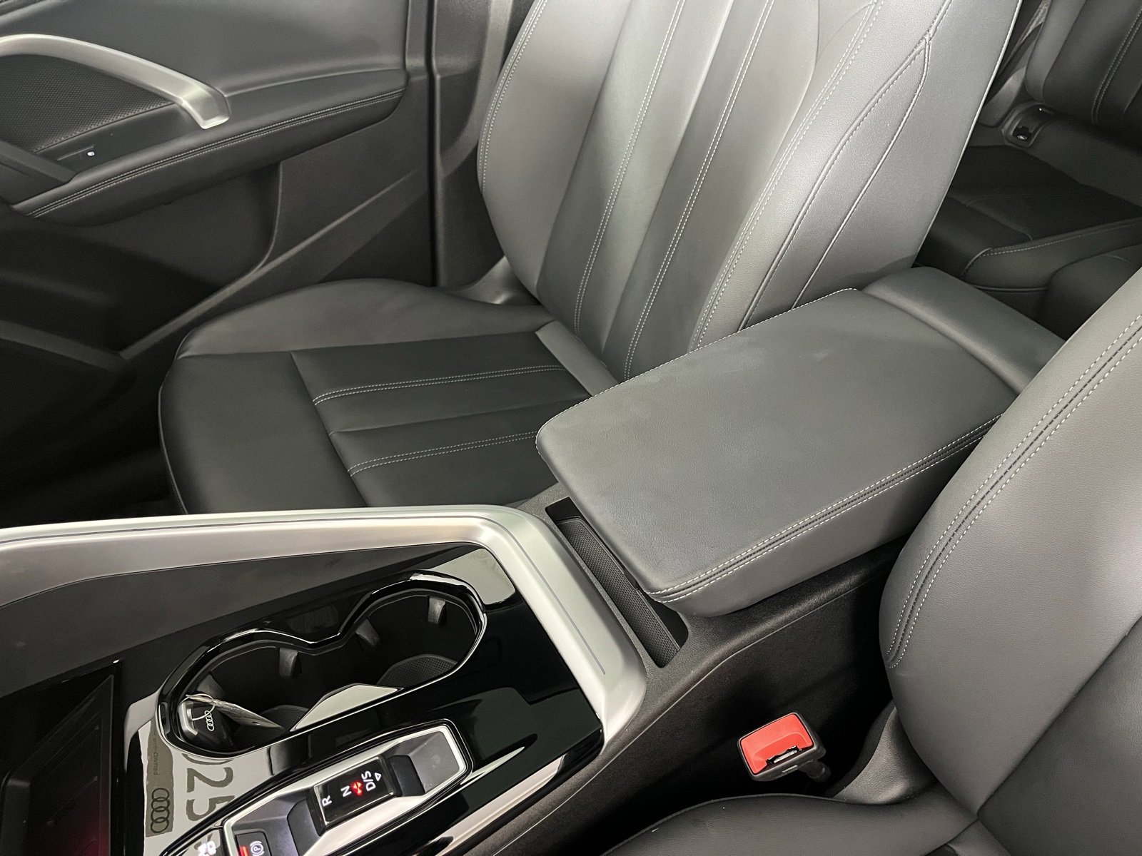 Certified 2025 Audi Q5 2.0T Premium w/ Convenience Package image 15