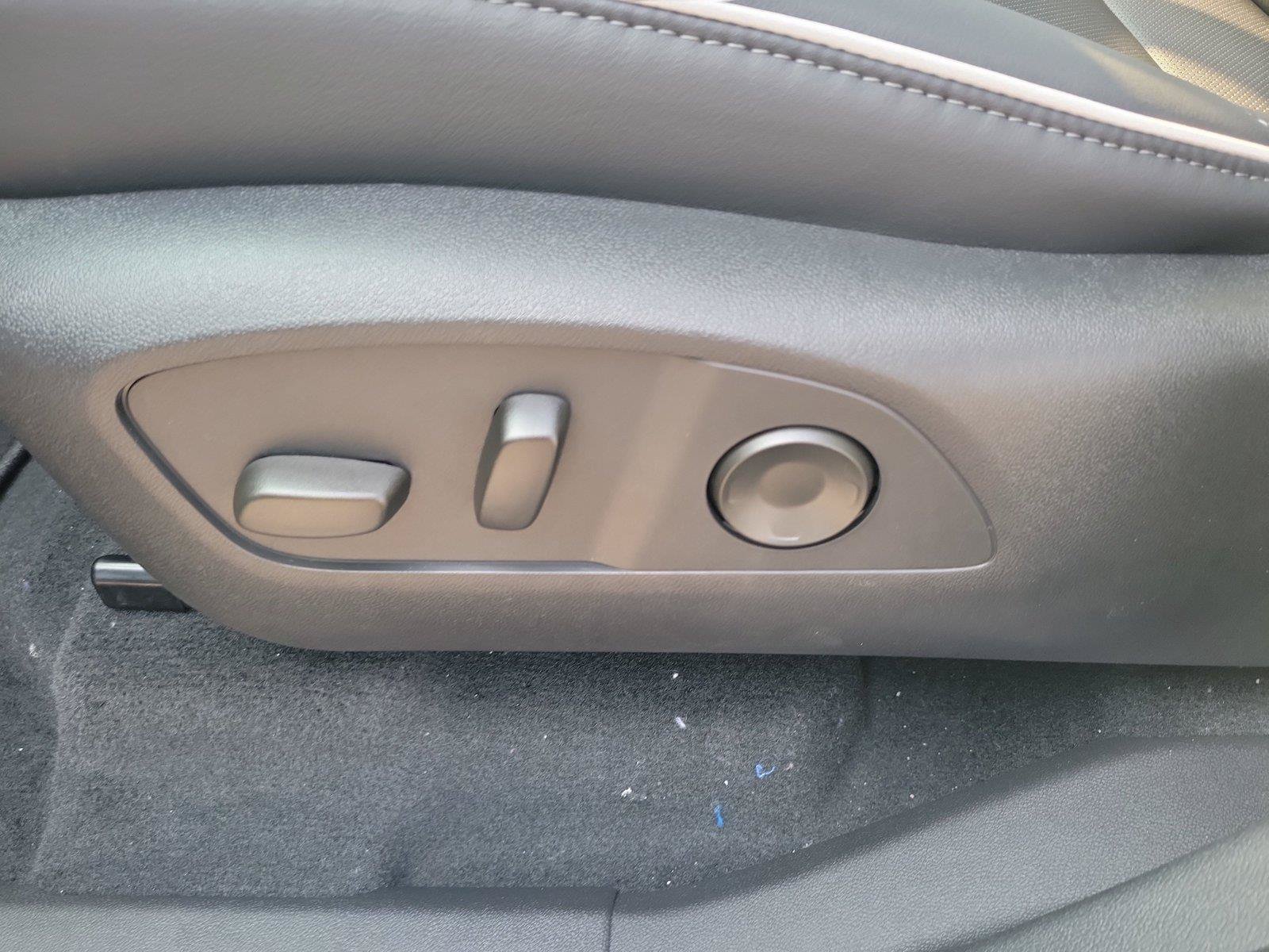 New 2027 Buick Enclave Preferred w/ Power Package FWD image 19