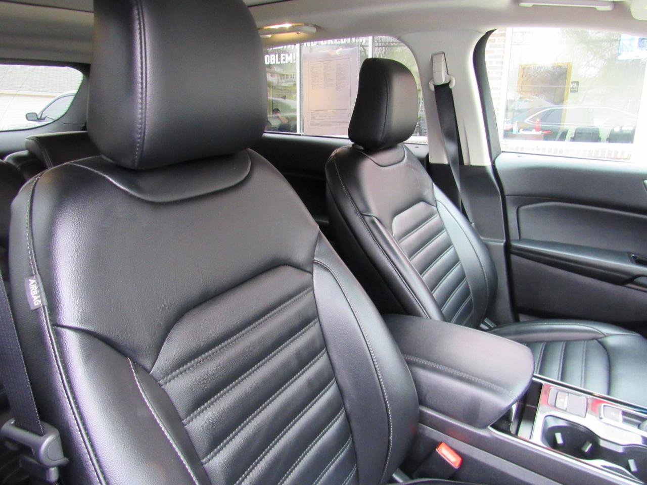 Used 2020 Ford Edge SEL w/ Convenience Package image 34