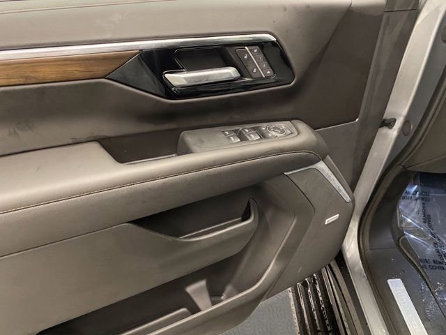 New 2026 Chevrolet Suburban High Country AWD/4WD image 29