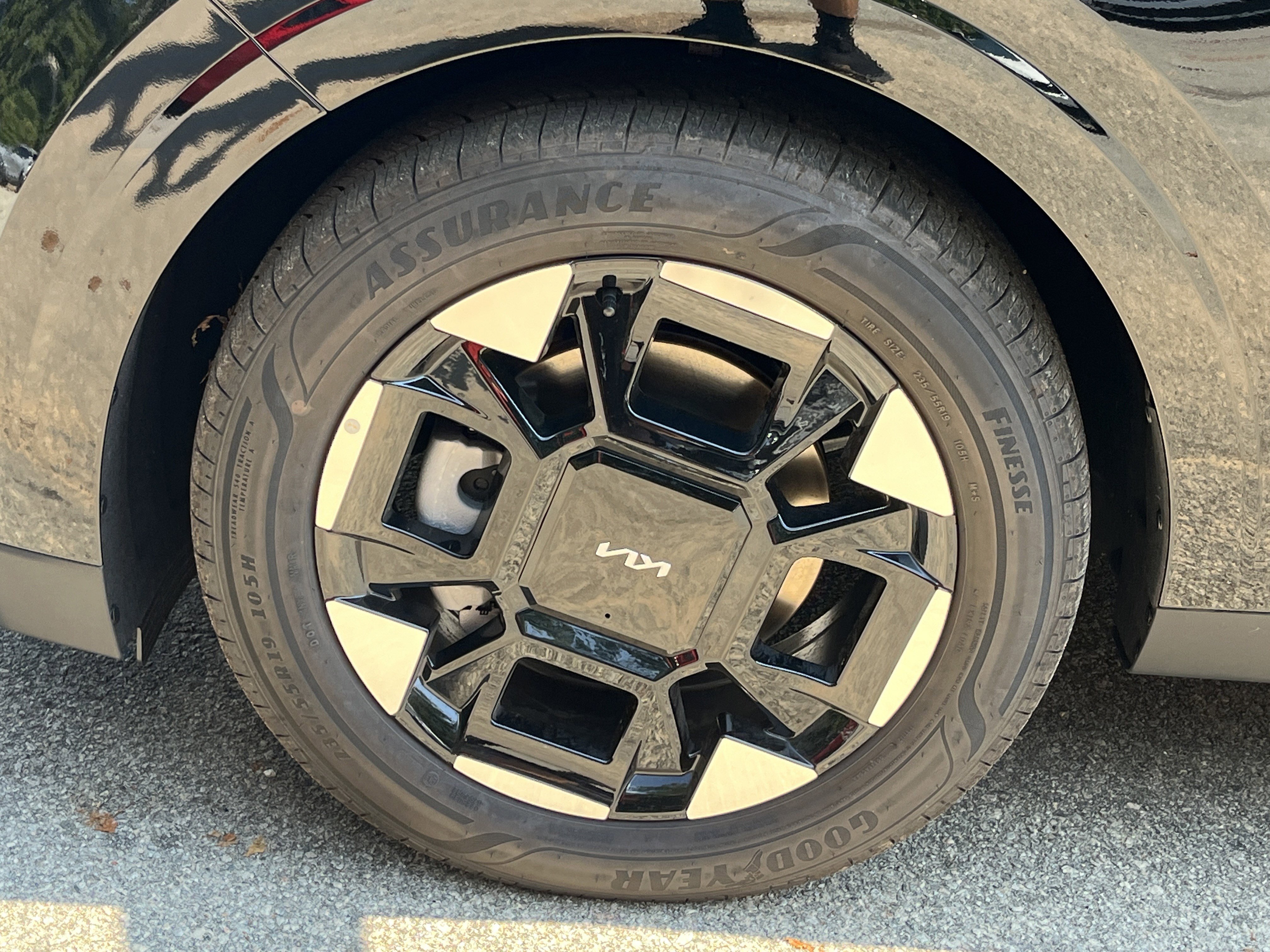New 2026 Kia Carnival EX image 32