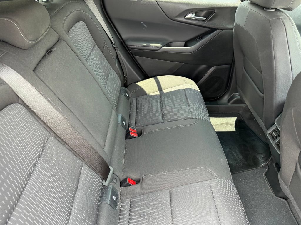 Used 2025 Chevrolet Equinox LT w/ Safety and Technology Package AWD/4WD image 18