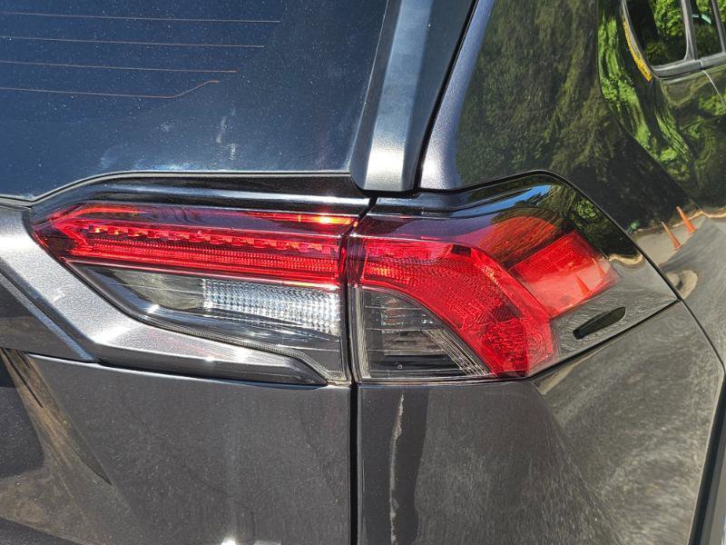 Used 2019 Toyota RAV4 LE image 24