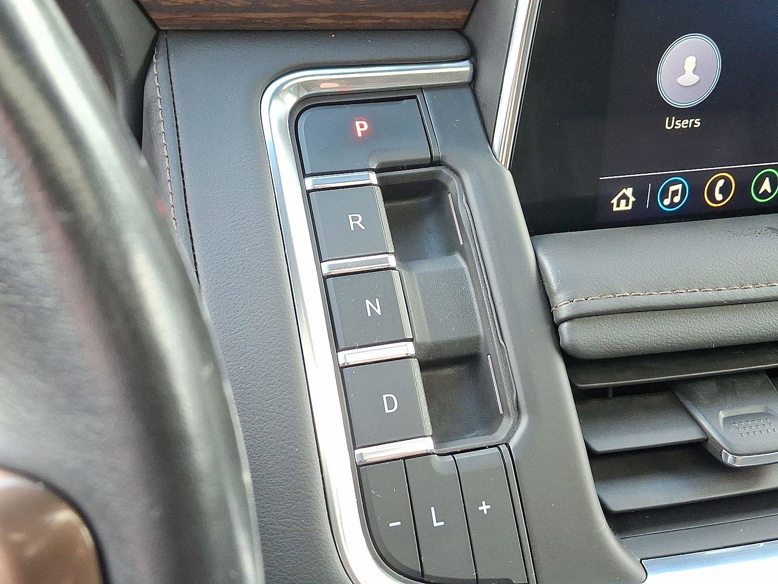 Used 2021 Chevrolet Suburban High Country w/ Premium Package image 17