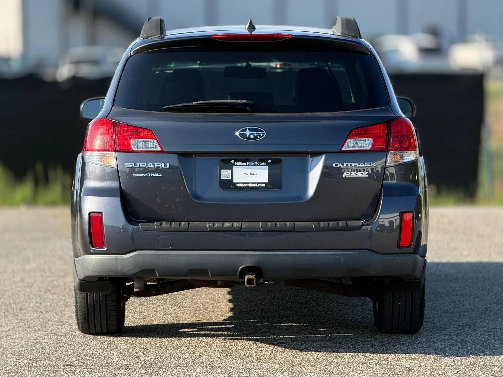 Used 2012 Subaru Outback 2.5i Limited AWD/4WD image 4