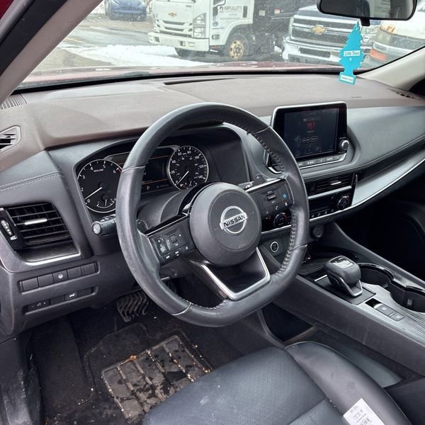 Used 2021 Nissan Rogue SV w/ Premium Package image 13