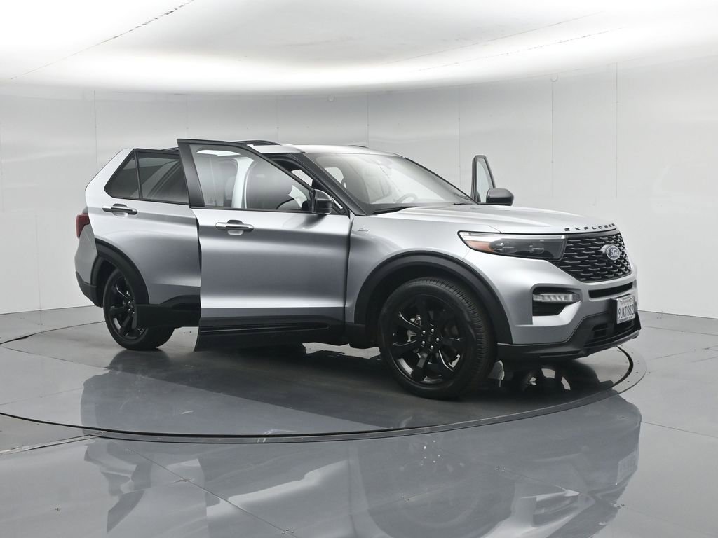Used 2023 Ford Explorer ST-Line w/ Class IV Trailer Tow Package image 36