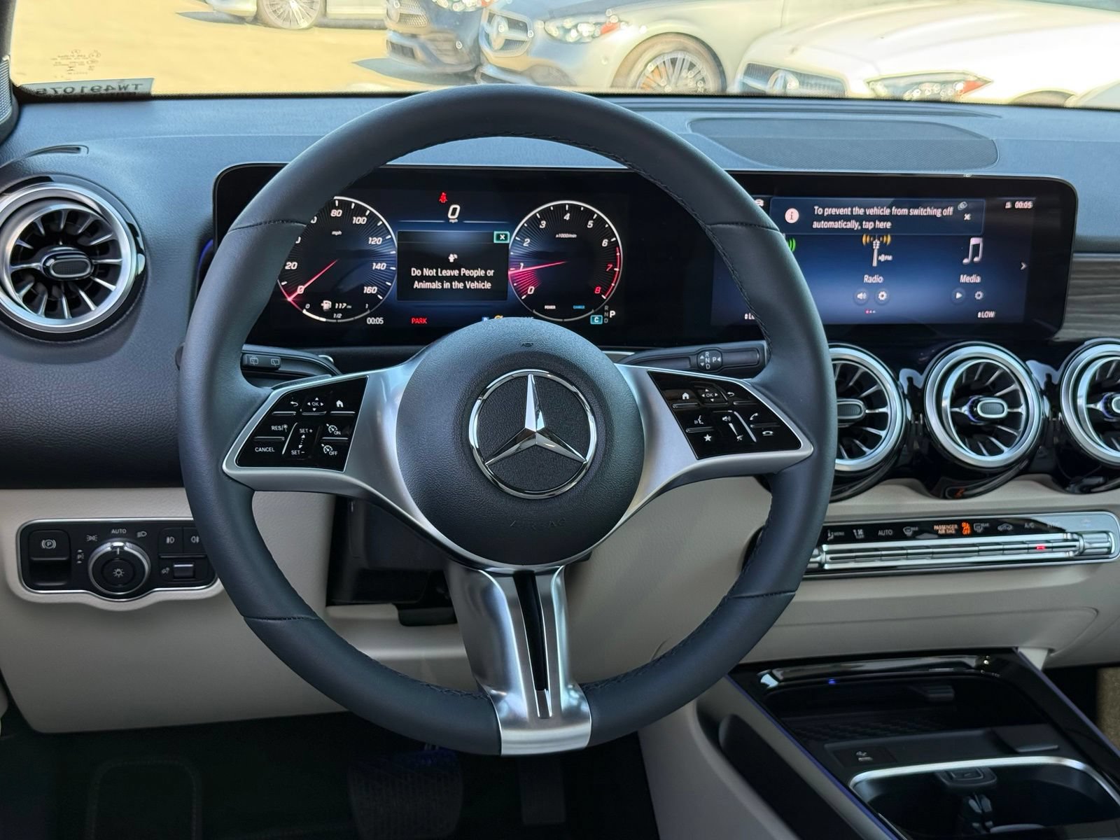 New 2026 Mercedes-Benz GLB 250 4MATIC image 25
