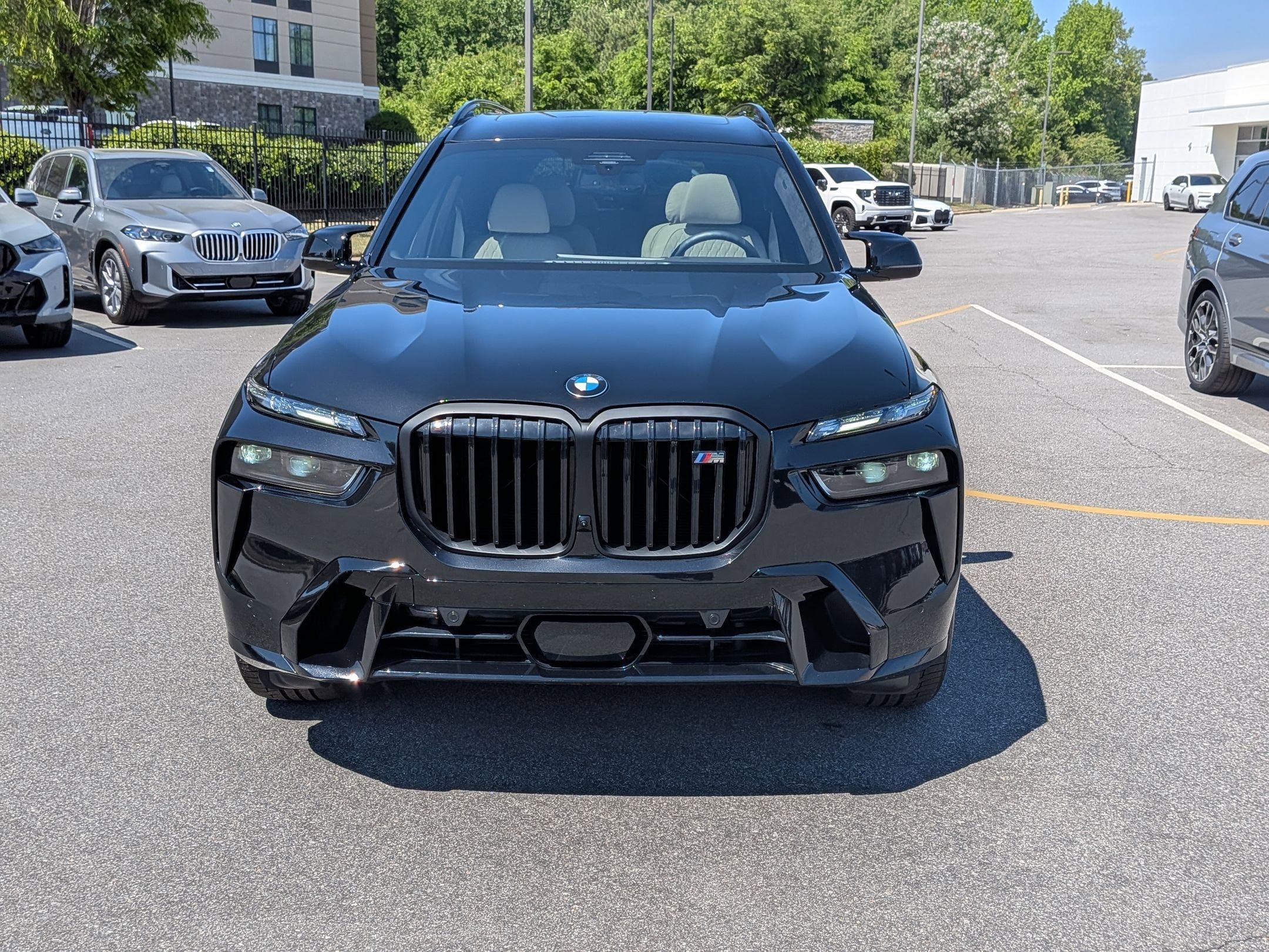 Used 2026 BMW X7 M60i AWD/4WD image 8