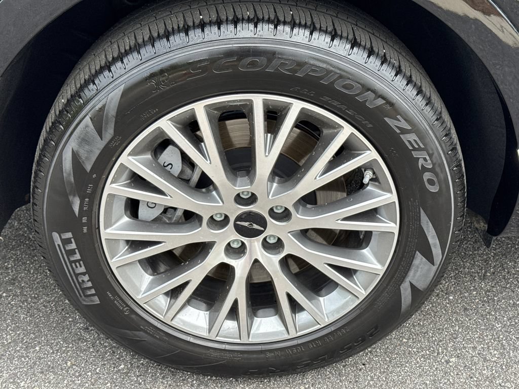 Used 2025 Genesis GV80 2.5T AWD/4WD image 17