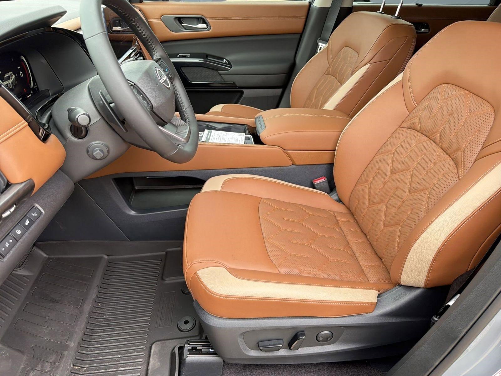 New 2026 Nissan Pathfinder Platinum w/ Lighting Package image 5