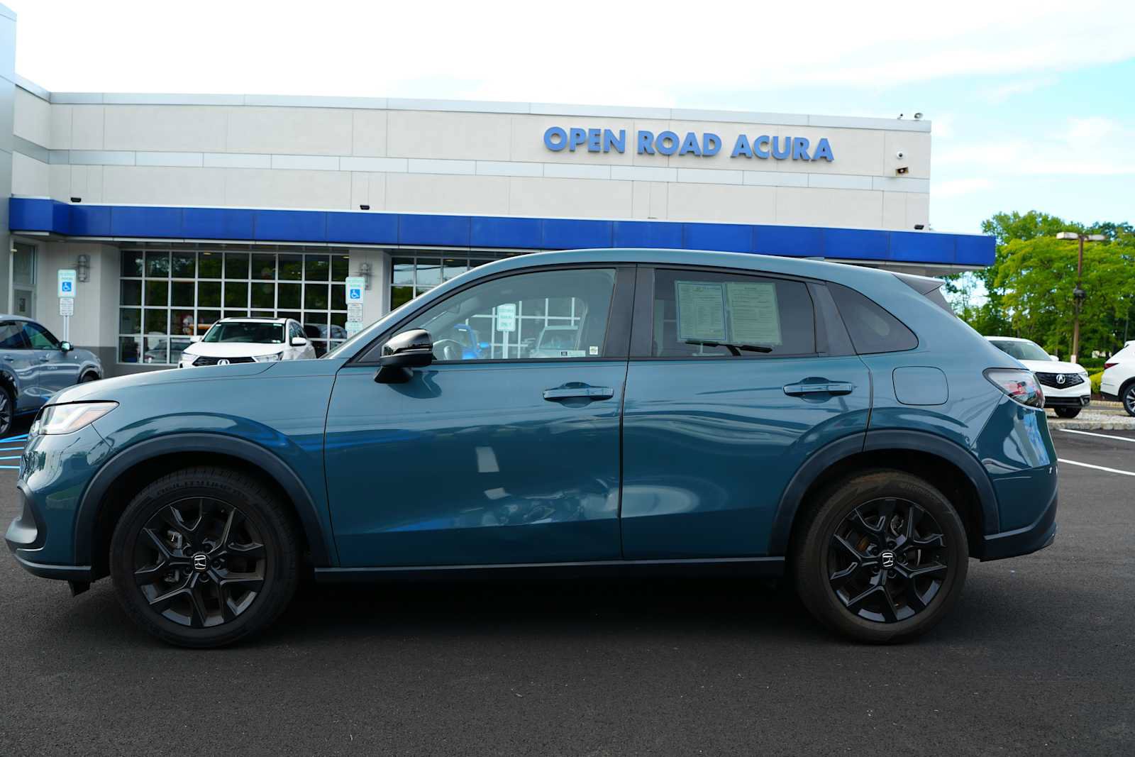 Used 2024 Honda HR-V Sport image 4