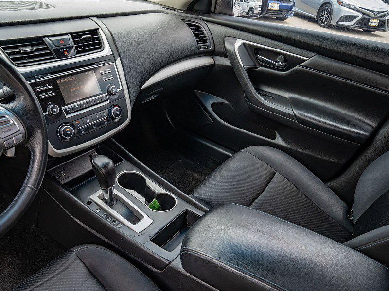 Used 2016 Nissan Altima 2.5 SR FWD image 15