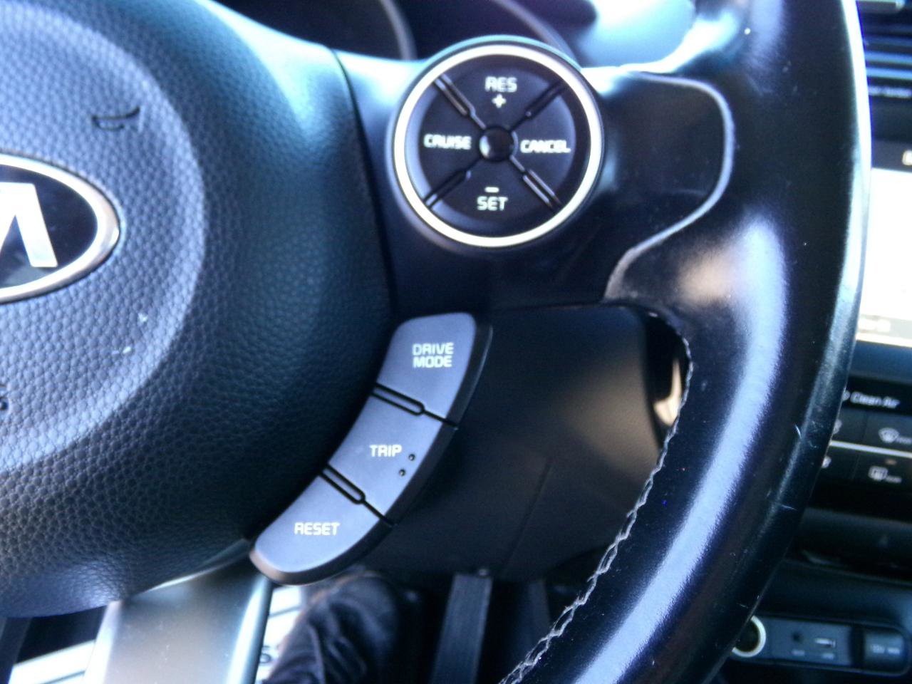 Used 2019 Kia Soul + w/ Audio Package image 5