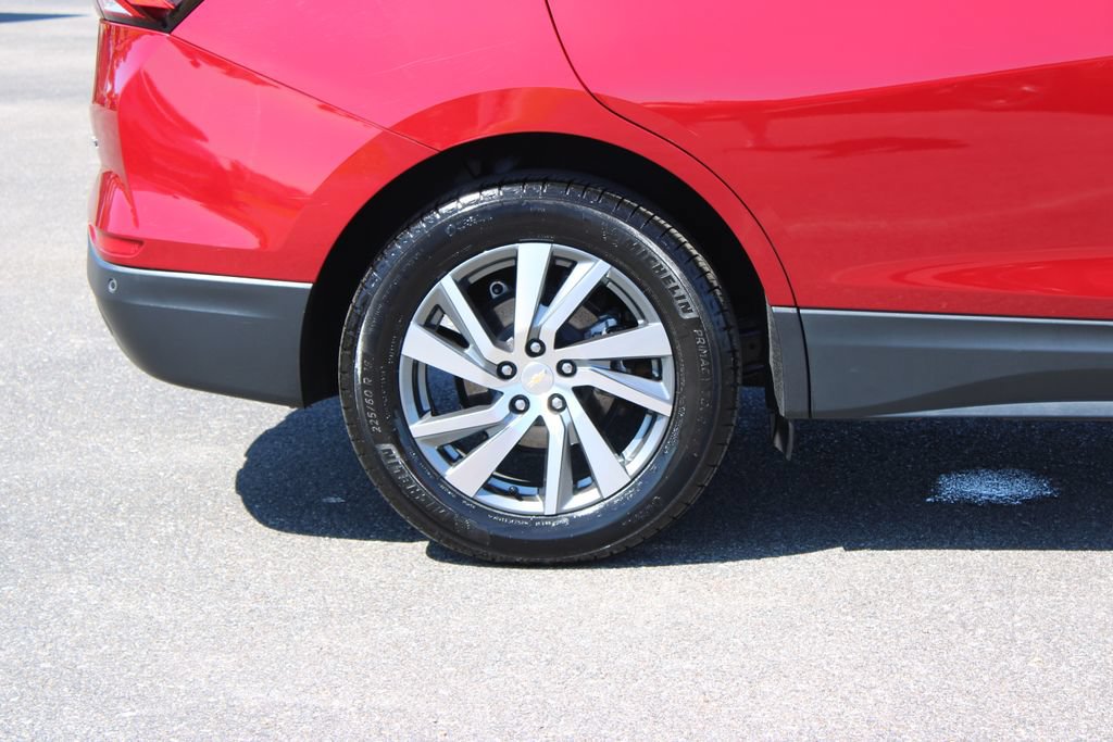 Used 2023 Chevrolet Equinox Premier AWD/4WD image 13